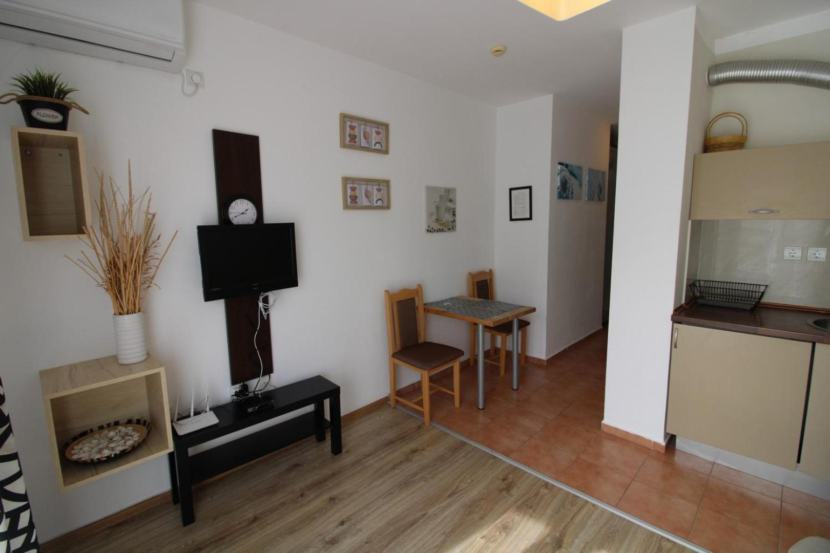 Menada Aheloy Apartments 外观 照片